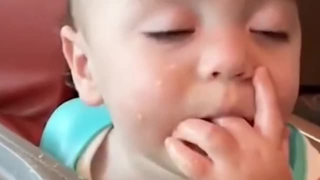 Funny Baby Videos eating