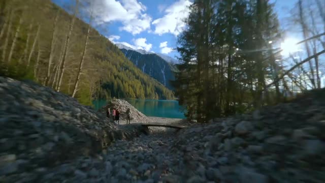 This man Risked his Drone to made through the Gap