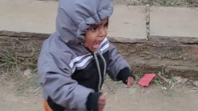 Child cry funny video