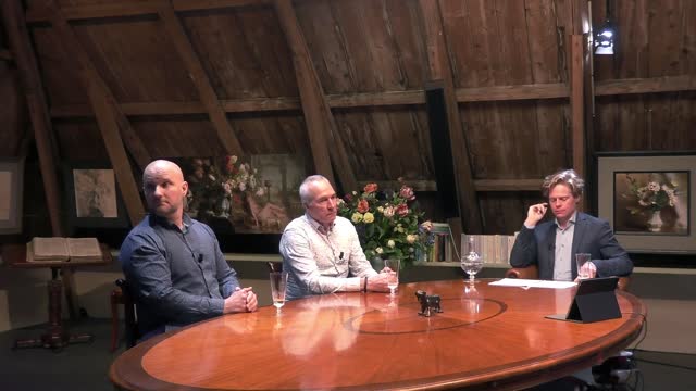 Onthullend! 4 politieagenten PIKKEN het POLITIEGEWELD niet meer!
