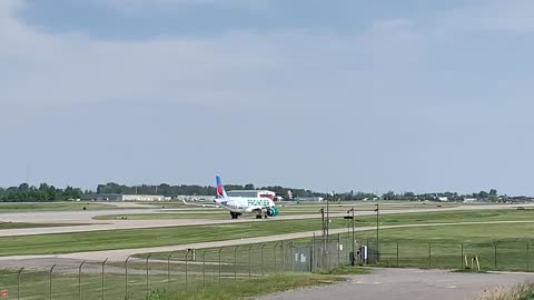 Livery! Frontier 737 Rochester, NY 6/6/21