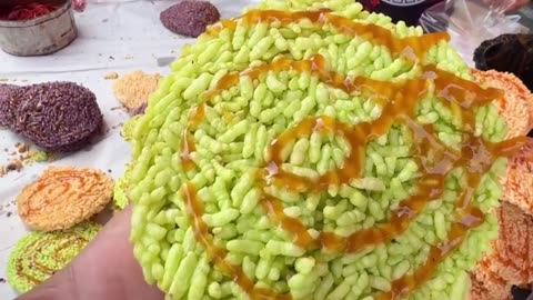 Colorful_Rice_Crackers_With_Palm_Sugar_Topping