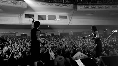 Bullet For My Valentine - Hearts Burst Into Fire (Official Video)