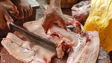 Amazing 🤩 fish cutting skills