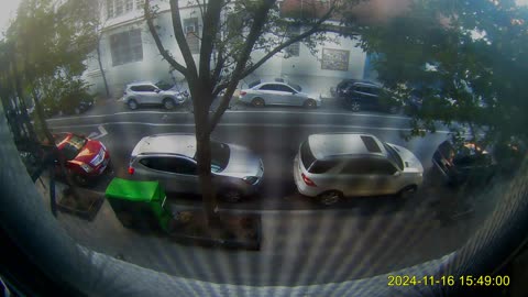 Returning home at 155653, Amazon at the entrance