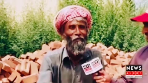 Beautiful voice for labour work old man