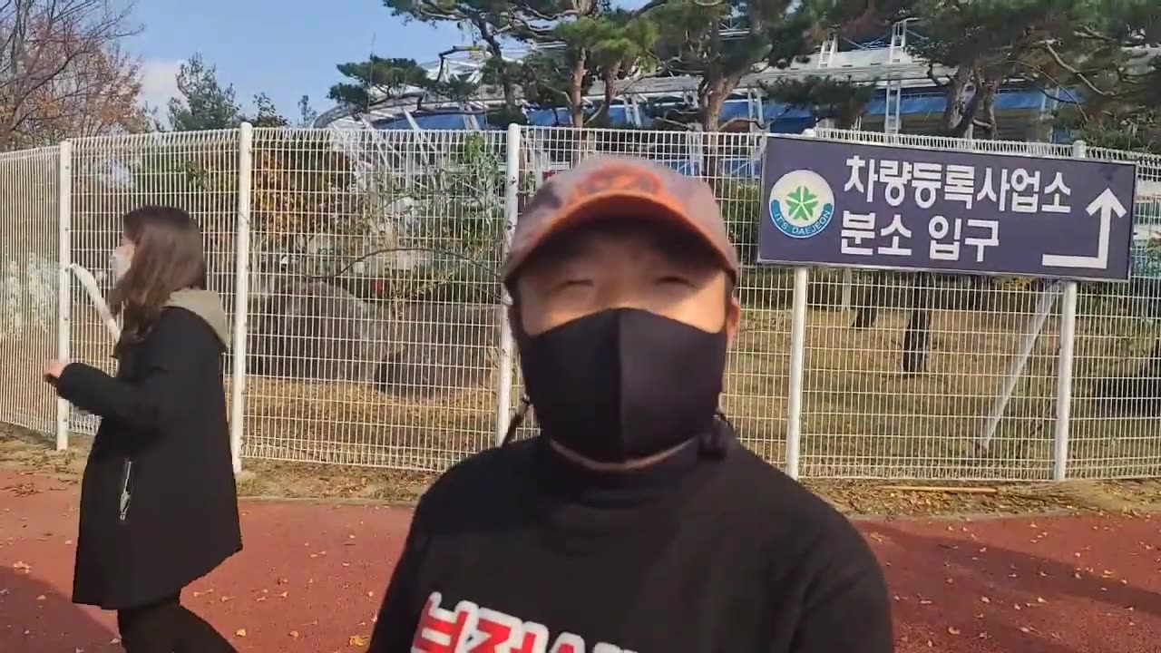 20201216_V3_S04(0QXCVAJolTw)아 테스 형! 나라가 왜 이래_ 부정선거 밝혀질 때까지, 대전 월드컵경기장 앞