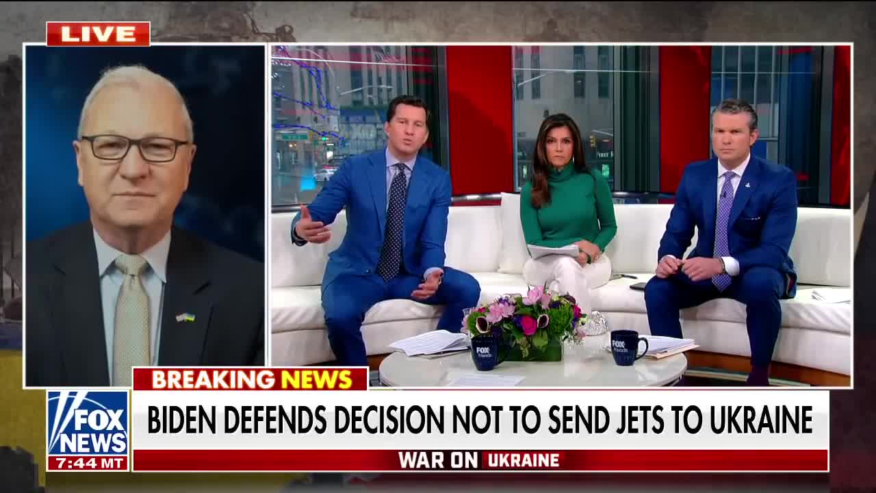 GOP senator warns the US is ‘a step behind