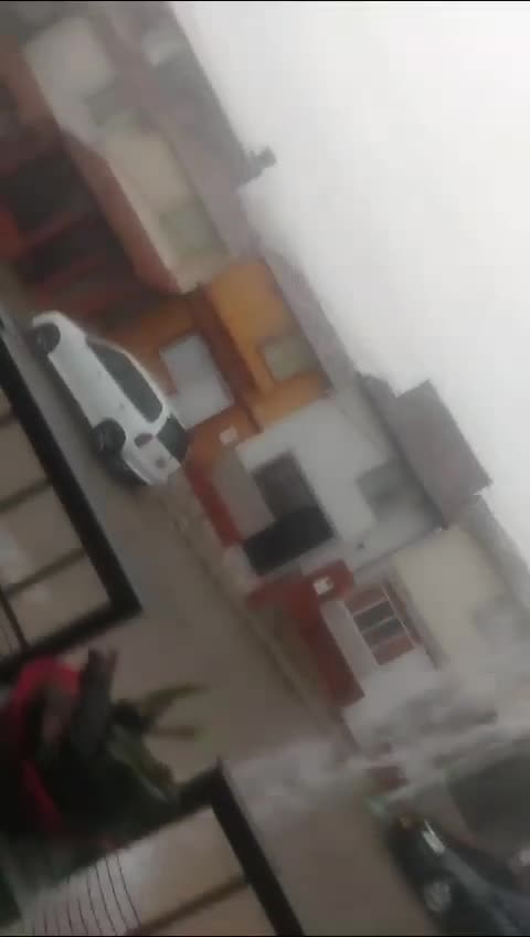 Video registró el impresionante rayo que cayó en Piedecuesta en la tormenta de este viernes
