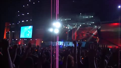 Iron Maiden - The Number Of The Beast [Rock in Rio] (Nov 22nd, 2013)