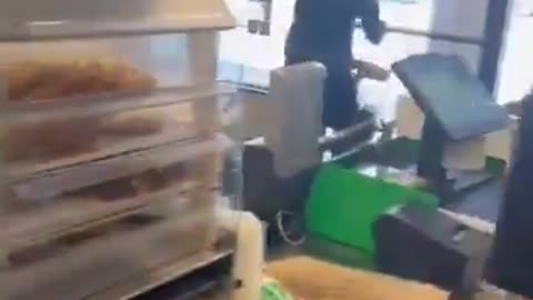 Man freaks out because his EBT was denied at Subway