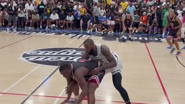 Imagine working a 9-5 then dealing with this type of defense from LeBron #basketball