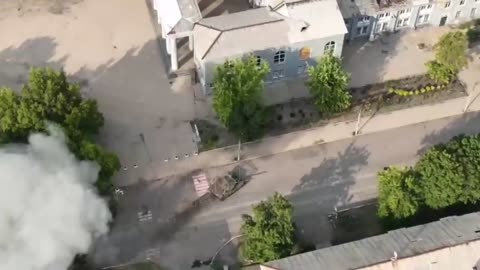 Russian Disables an AFU T-64 Tank with an RPG in Novogrodovka