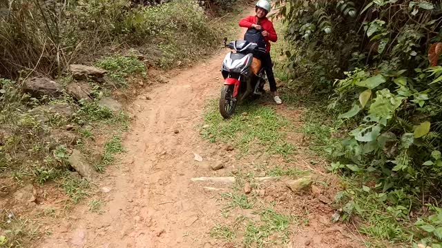 A sports car climbing a hill, it's catastrophic