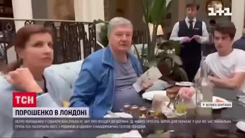 While Ukraine is bleeding former president Poroshenko enjoying a good life with his family in London