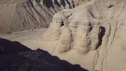 2018-10-19 - Qumran caves, Dead Sea Scrolls, True Calendar & Sundial
