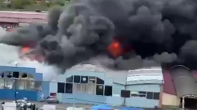 Russian Vikalina" market in Vladykavkaz is on fire