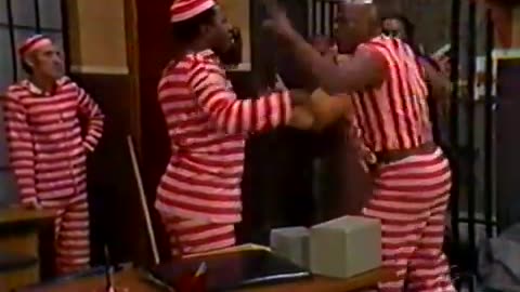 Os Trapalhões - Trapalhadas na delegacia