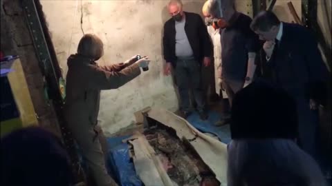 Археологи вскрыли свинцовый саркофаг, найденный в Очамчири