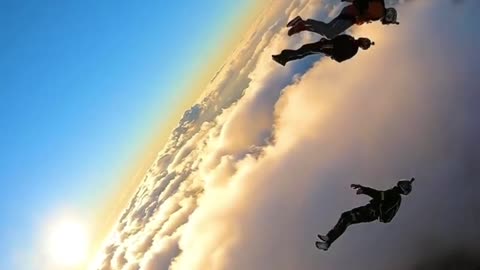 Sky diving is so amazing