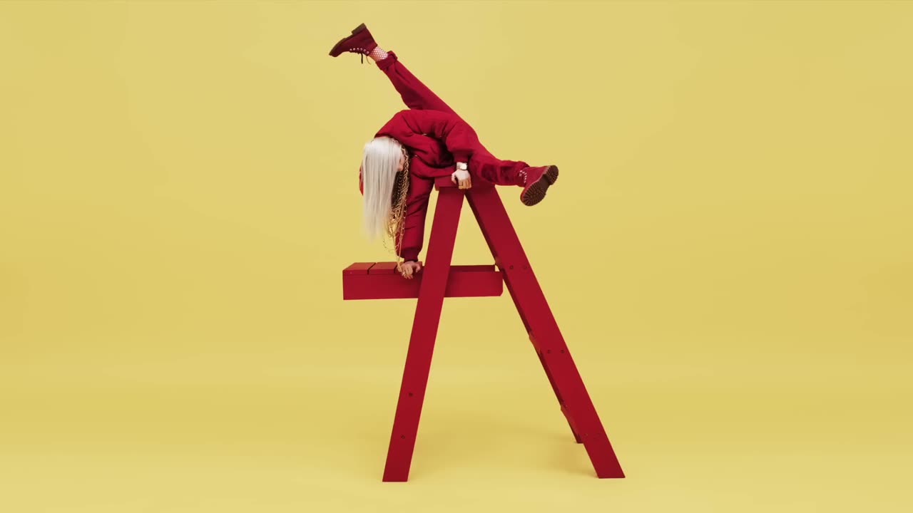 Billie Eilish - COPYCAT (Official Audio)