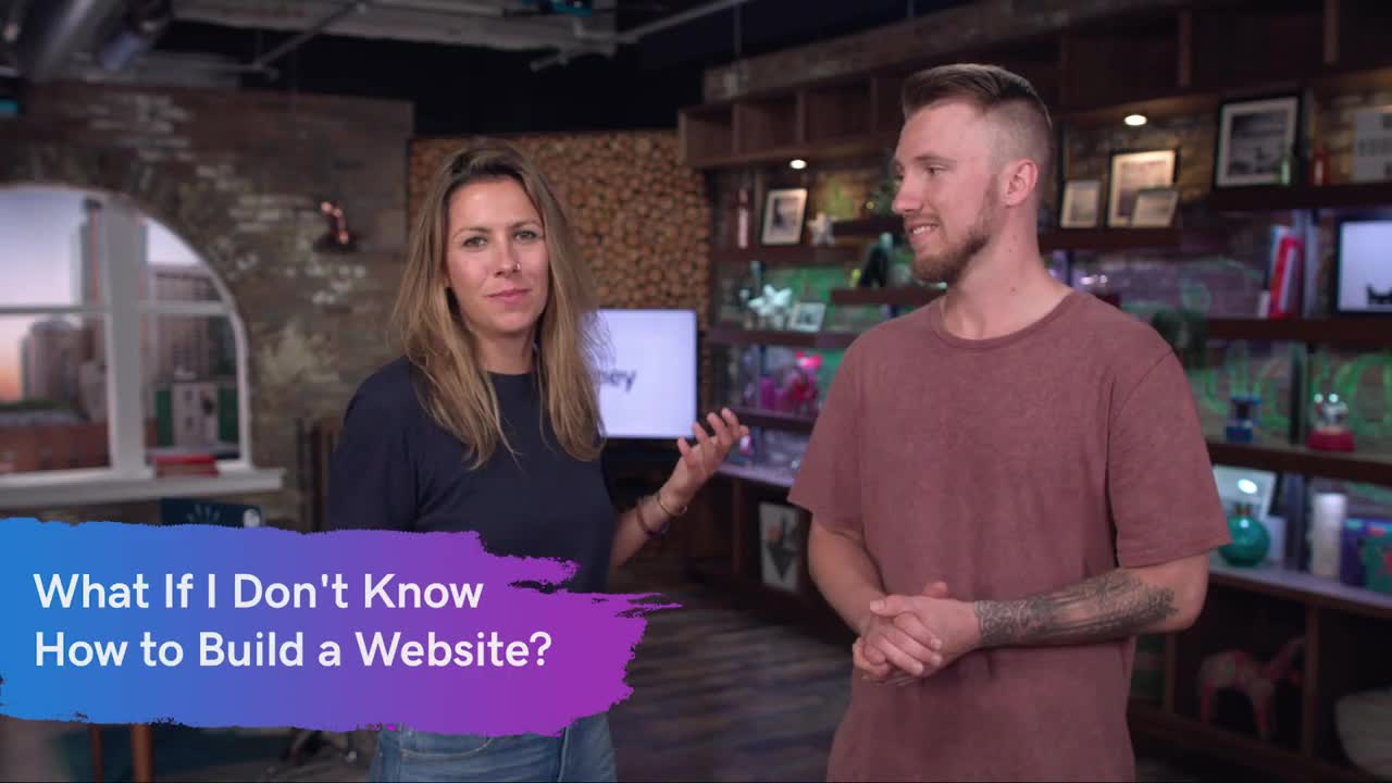 Is it better to use WordPress or a website builder?