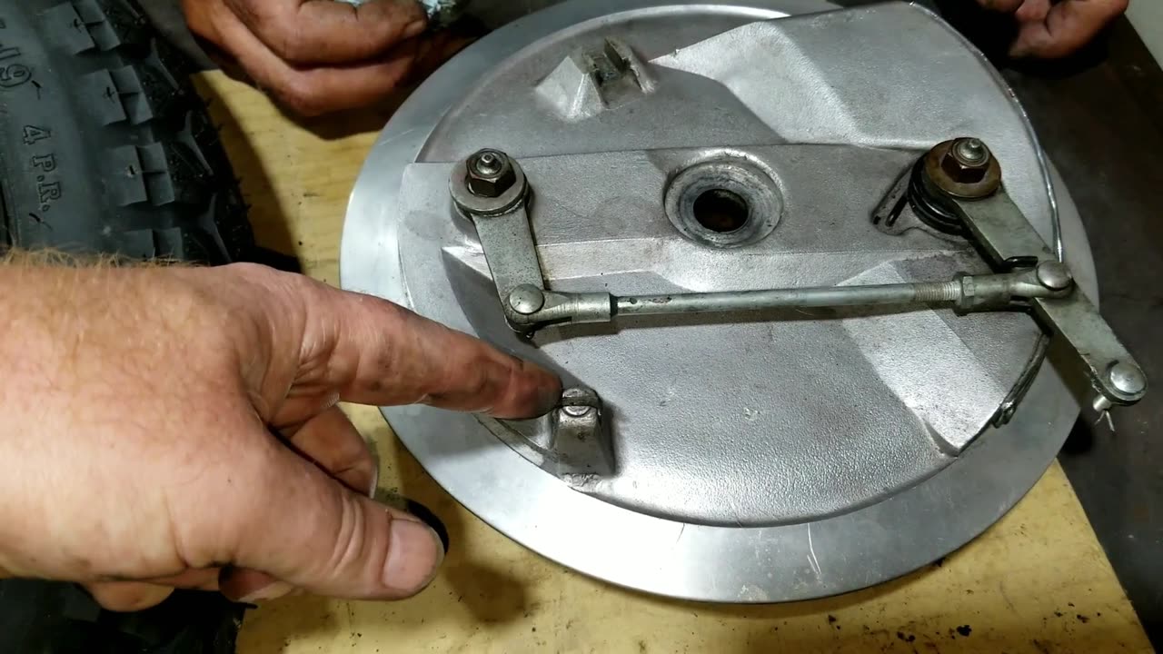 1968 Triumph Bonneville restoration part 11, Touching up the front wheel