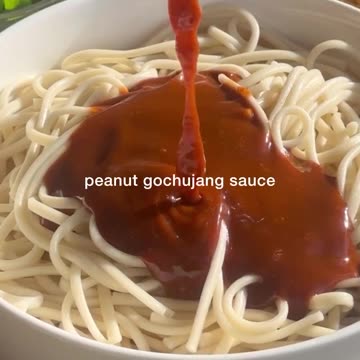 10 minute peanut gochujang noods - RECIPE IN DESCRIPTION