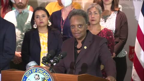 Mayor Lori Lightfoot Unloads on TX Gov. Greg Abbott for Sending Illegal Migrants to Chicago.