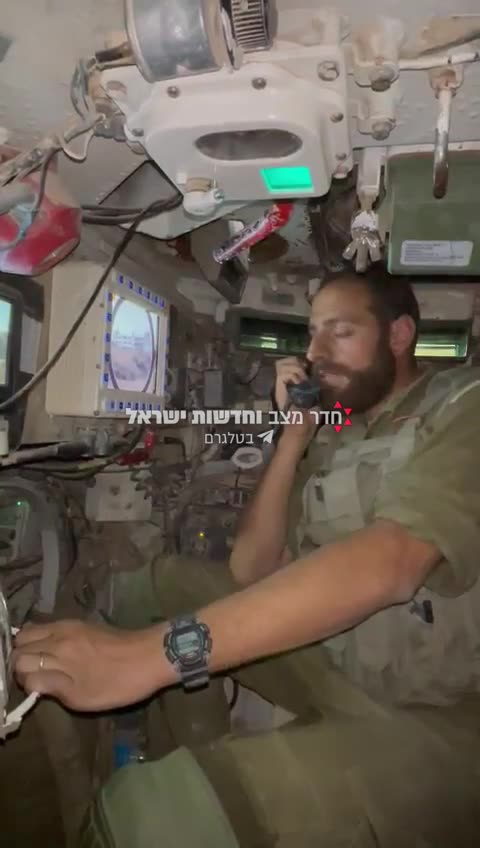 Isreali strike on purported civilian refugee center/school in Gaza