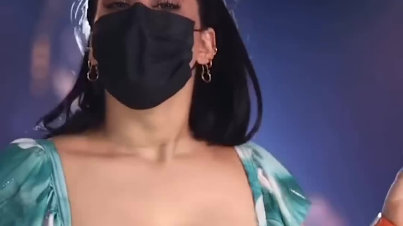 Epic Dance Compilation: Girls Delivering Unforgettable Performances!