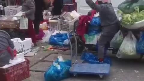 Kilka kadr z Chin ... wszystko z powodu zdrowia