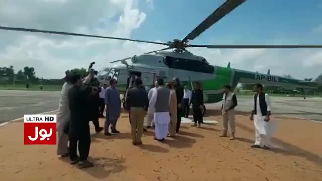 Imran Khan Reached In Flooded Areas Flood in Sindh Breaking News