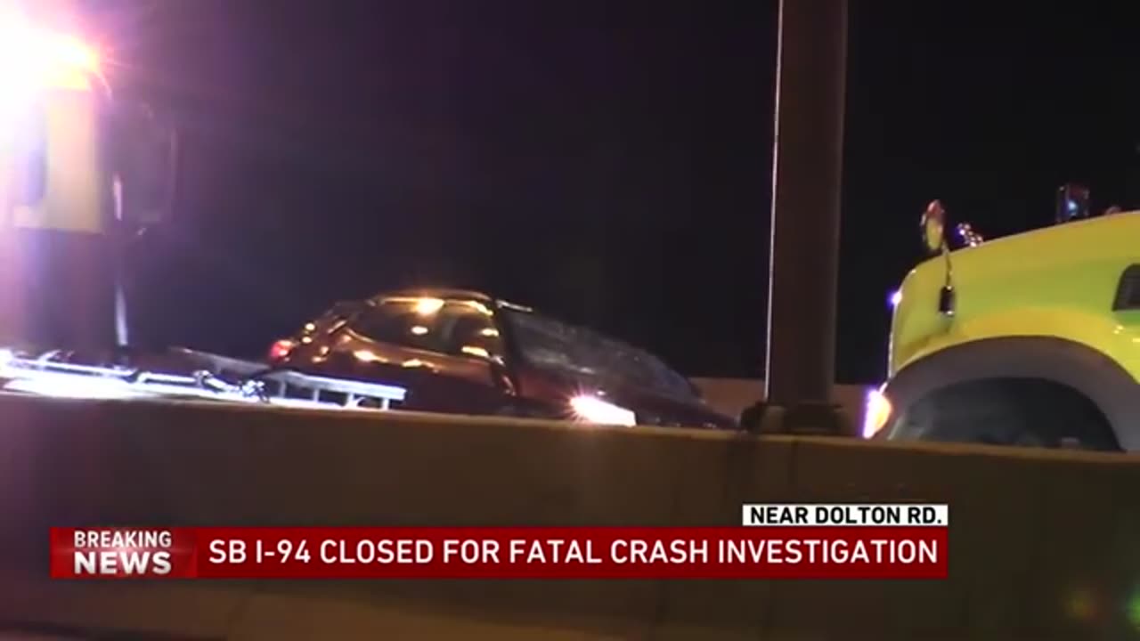 Fatal crash shuts down all lanes on outbound Bishop Ford Freeway
