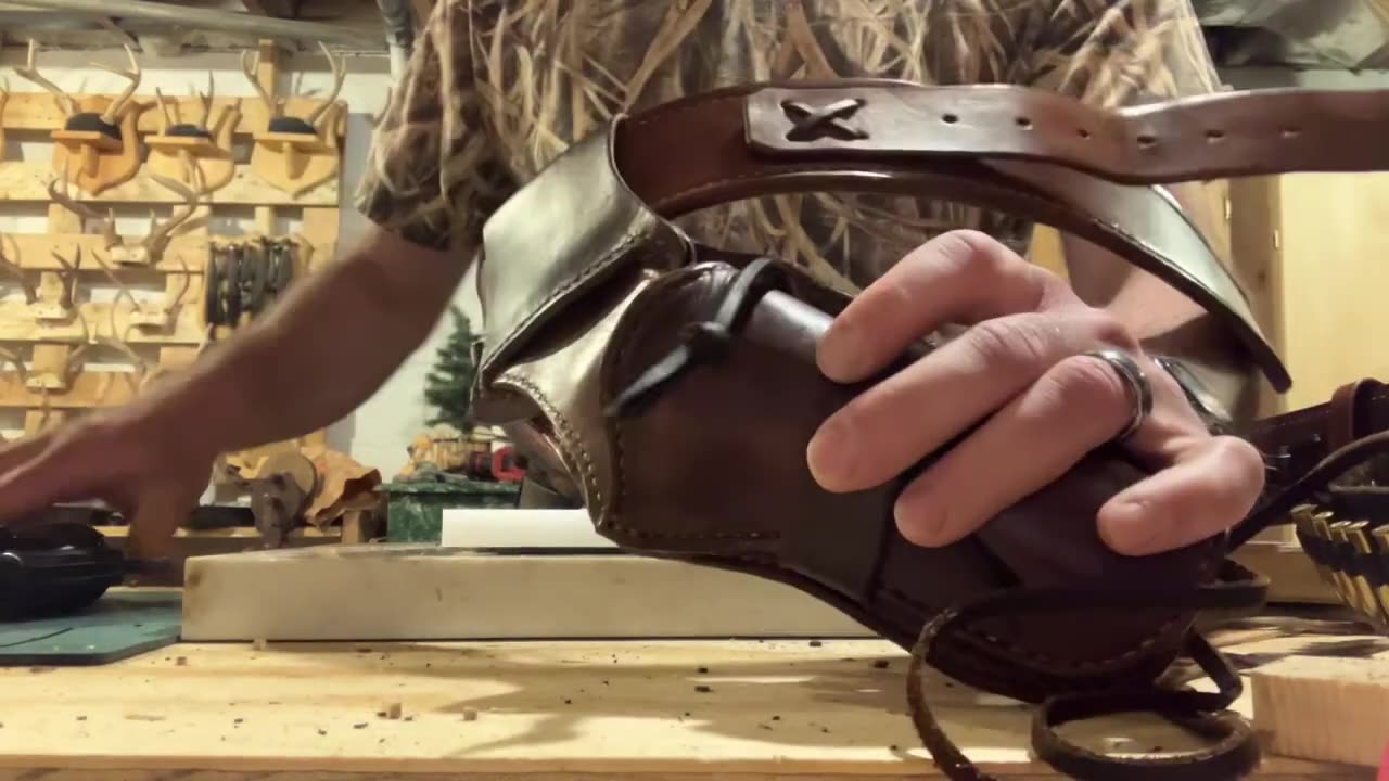 A look at a handmade western drop loop gunbelt