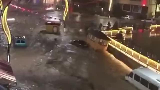 Black Sea Coast in Turkey pummeled by flash floods