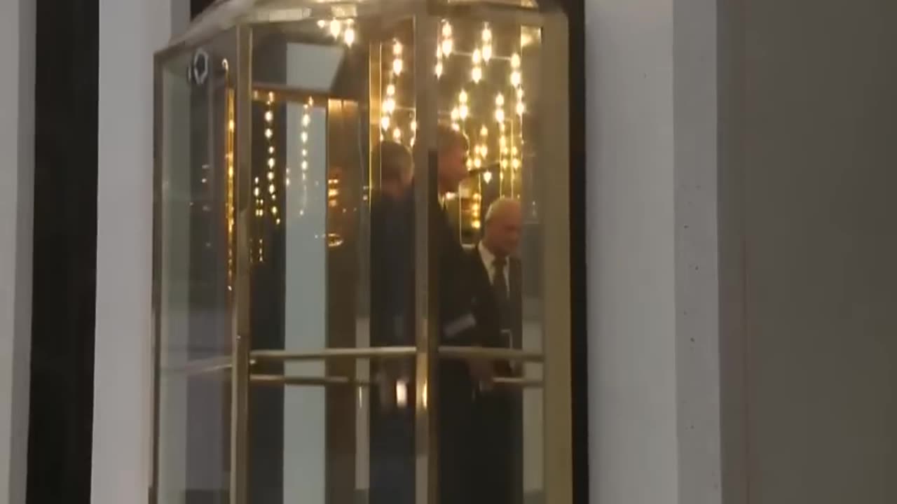 Comedy Prank - Next Generation Elevator?