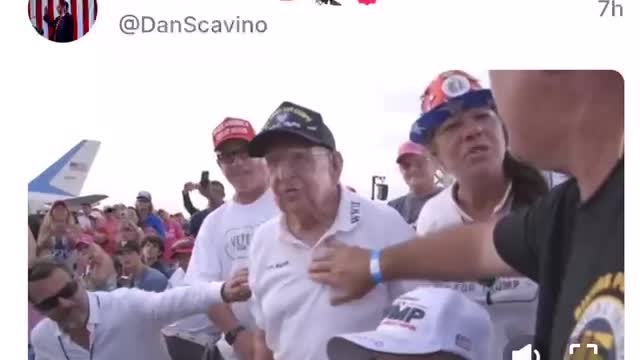100 year old WW2 US Veteran greeted by Trump.