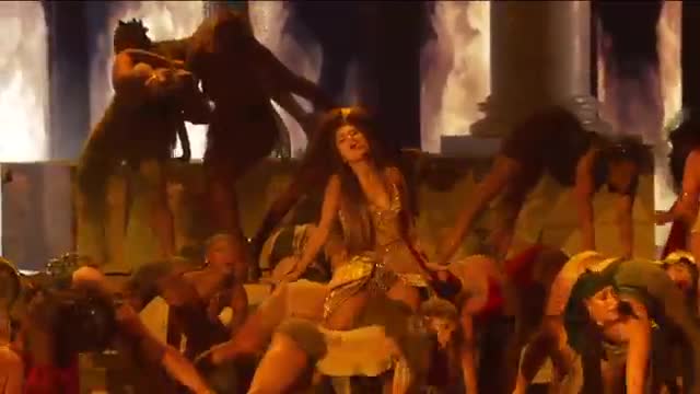 Ariana Grande Performs God Is A Woman MTV VMA Live Performance