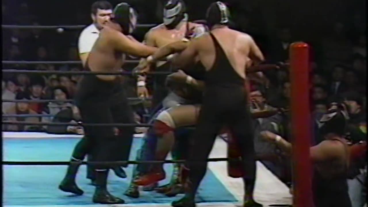 (1985.01.25) The Cobra, Shunji Takano & Kantaro Hoshino vs Strong Machine #1, #2 & #3