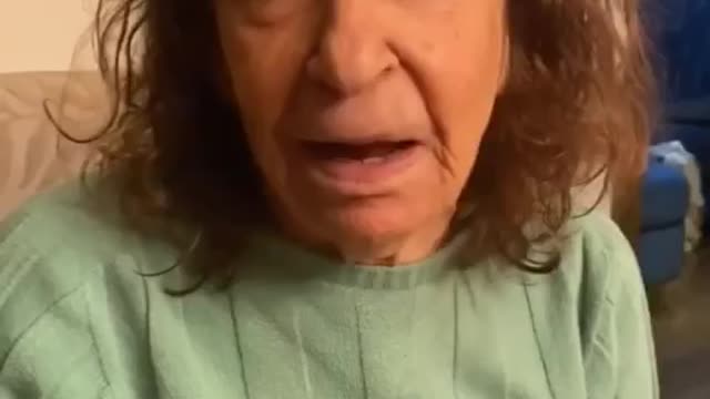 MY GRANDMOTHER SENDING SUPER WELL ON THE BEATBOX