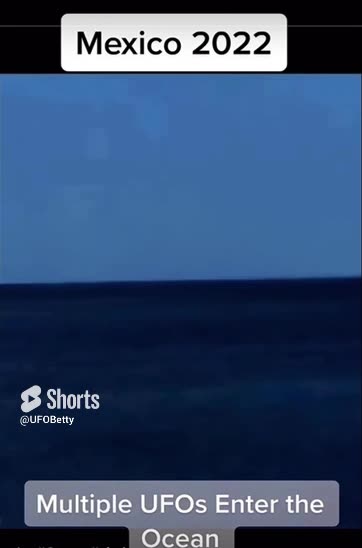 USO UAP UFO submerging in ocean. 2022