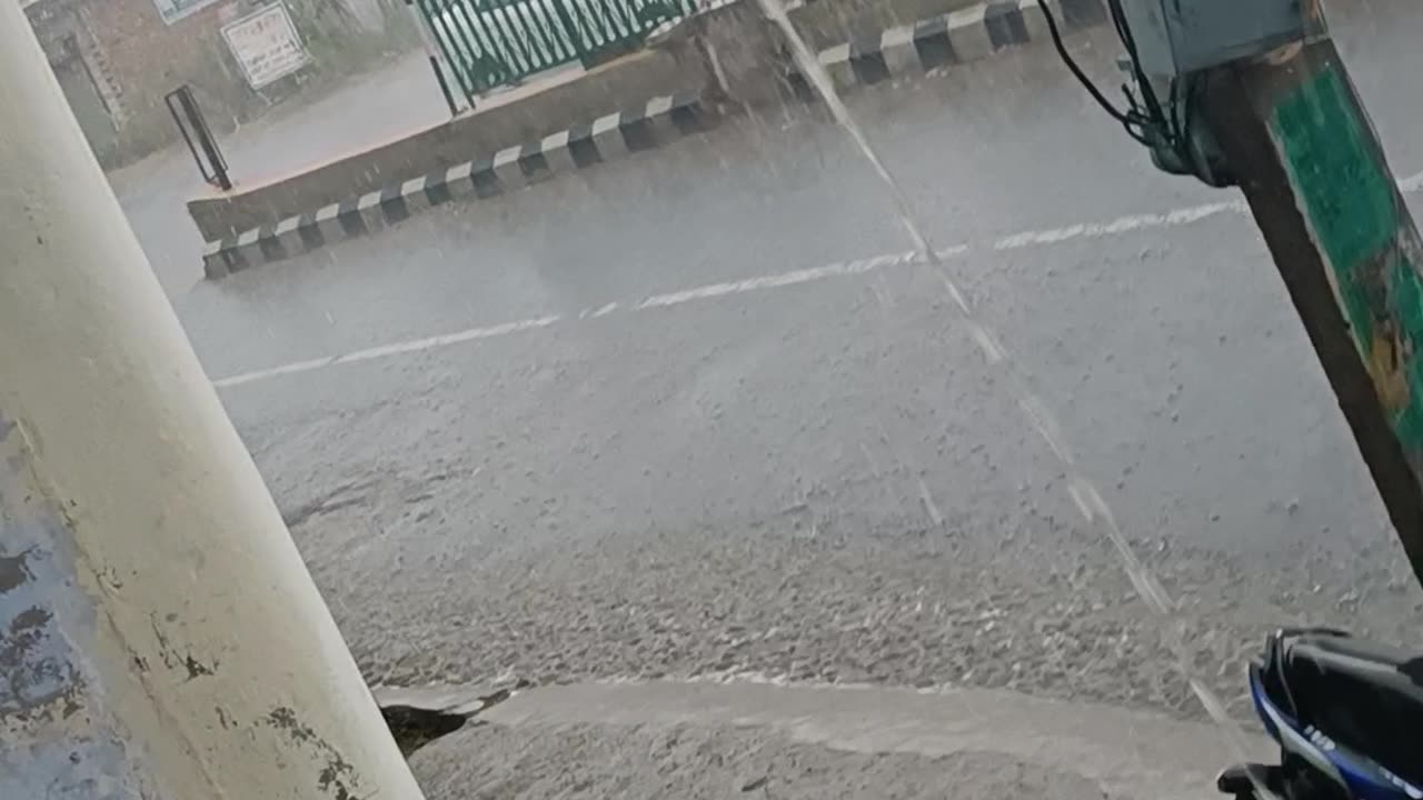 BARISH KA MOSAM