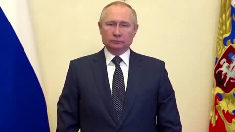 Putin warns neighbors not to escalate tensions