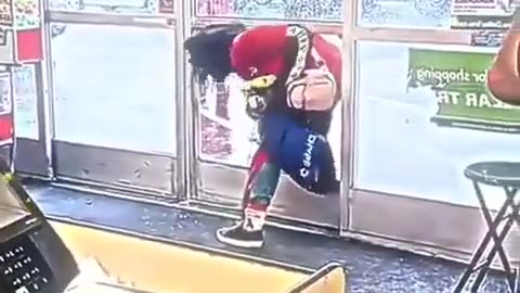 Scumbag Store Thief Smashes His Way Out