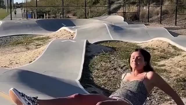 Girl skating and fall