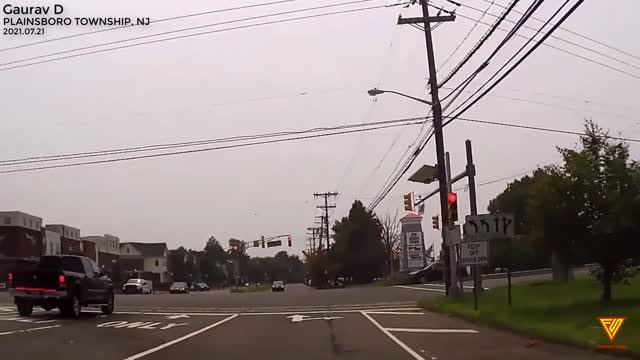 Wrong way driver on Schalks Crossing Road 2021.07.21 — PLAINSBORO TOWNSHIP, NJ