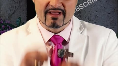 Italian hand gestures! Is wale ka matlab hai "Kia masla hai tumhare sath"