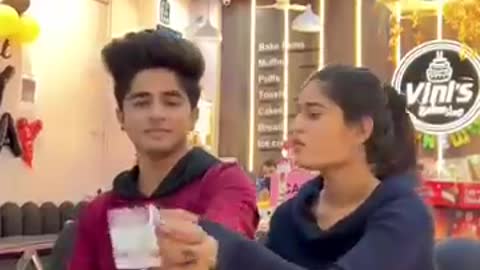Agar aapki chhoti si tip se kisi Ki madad hoti hai to please karo