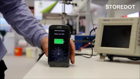 Logran cargar la batería de un Samsung Galaxy S4 en 30 segundos